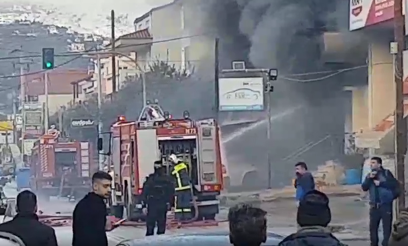 Αποτέλεσμα εικόνας για φωτιά που ξέσπασε σε συνεργείο στην Αγία Παρασκευή